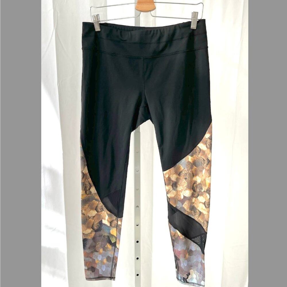 Athleta Size L Mesh Sonar Yoga Tights Zip Pocket Printed 456962 Black Multicolor